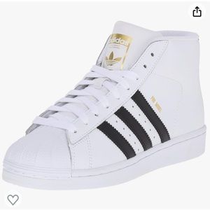 Adidas shell toe sz 8